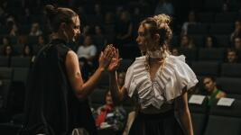 oděv a textil foto2